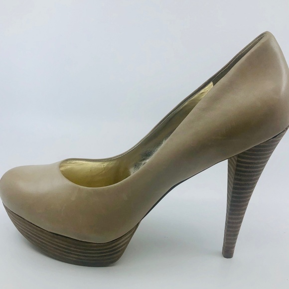 Guess Adriena 2 Natural Leather Platform Pumps - Picture 2 of 8